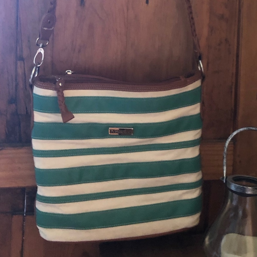 Stone Mountain Sydney Shoulder Handbag Green/White